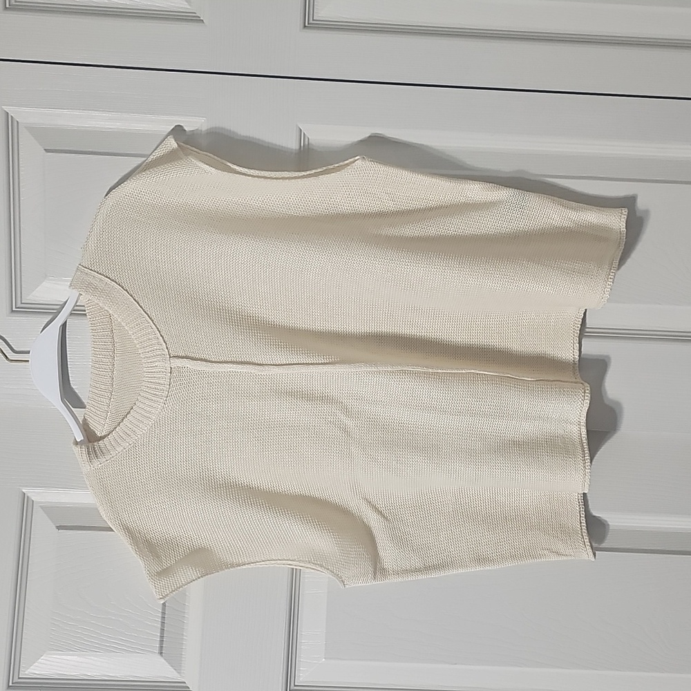 SHEIN Cream Textured Knit Sweater Vest - Sleeveless Cap Sleeve Top. #0518